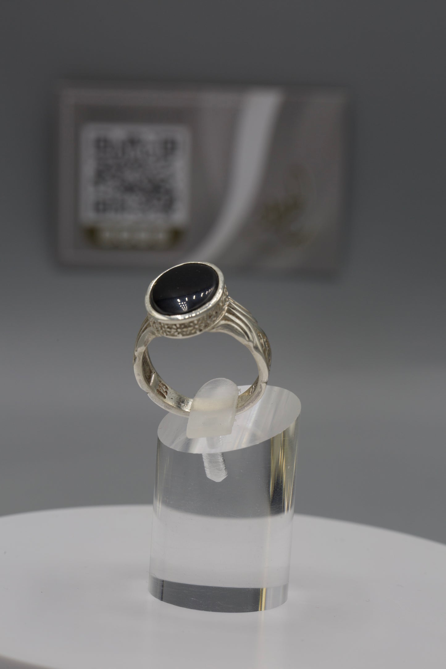 Black Aqeeq Men’s Silver Ring 01