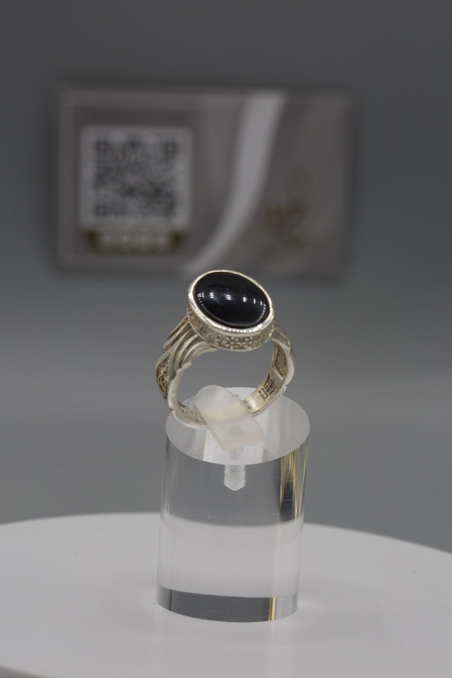 Black Aqeeq Men’s Silver Ring 01