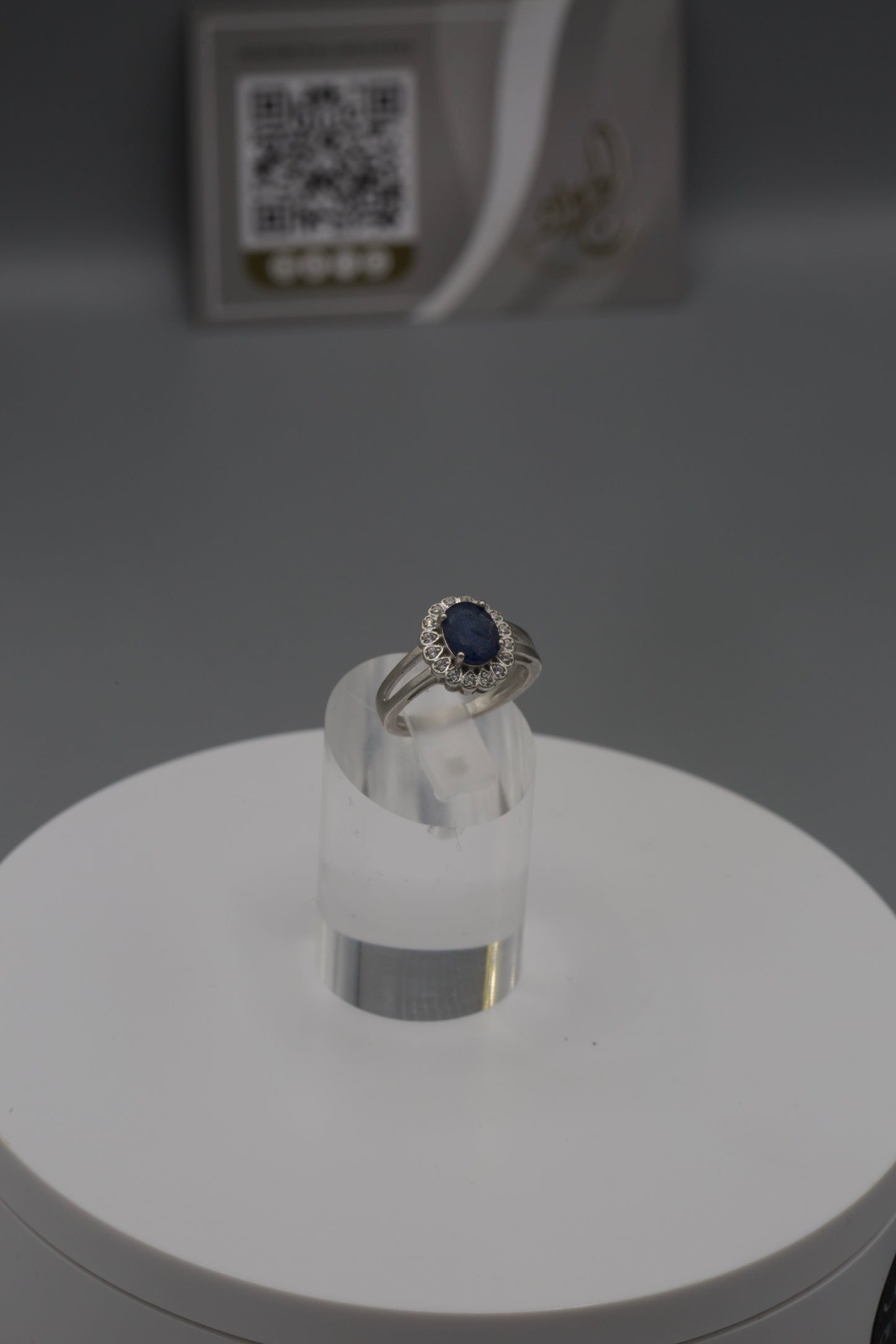 Women’s Sapphire Ring [09]