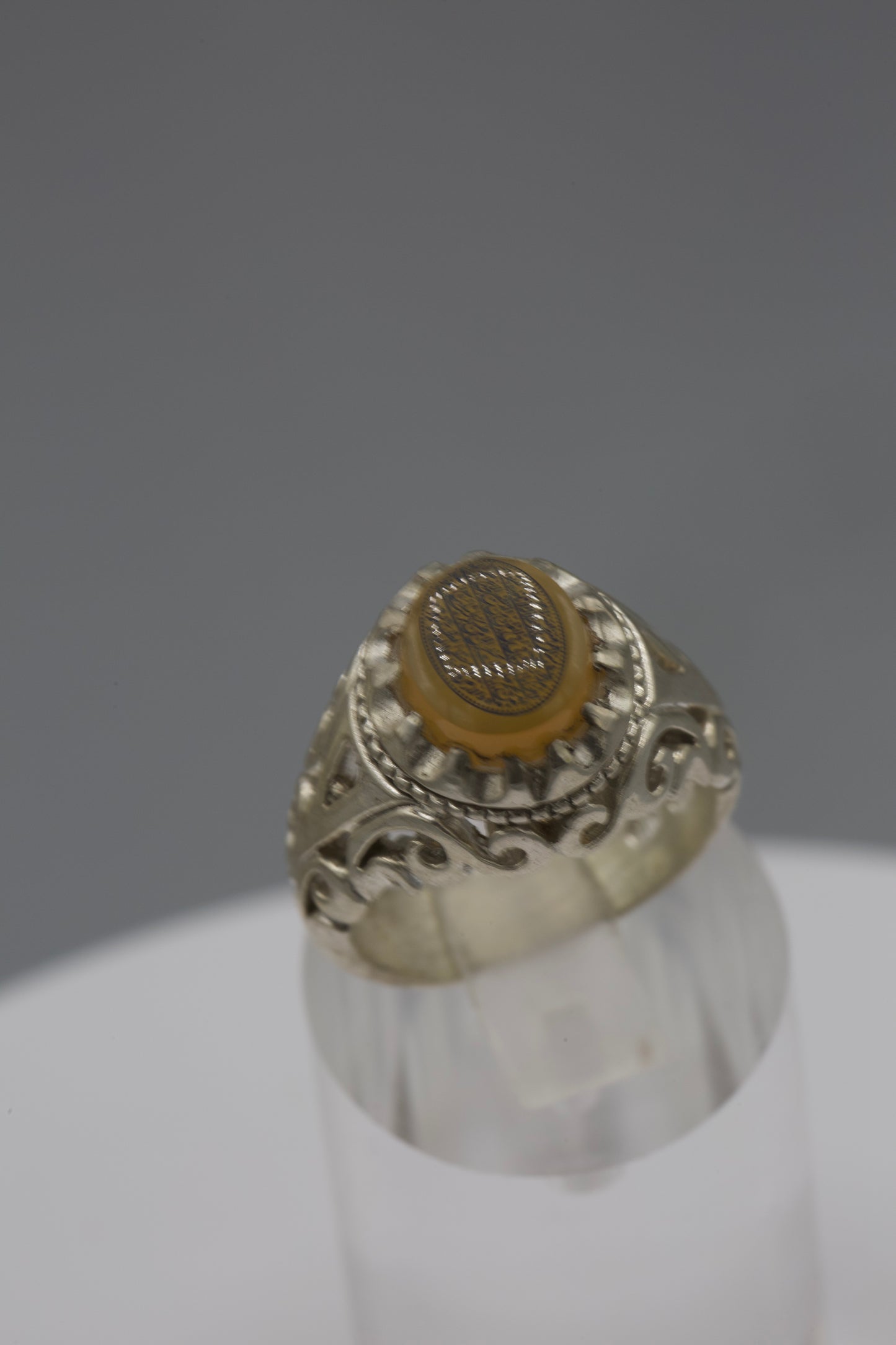 Light Yemeni Aqeeq ‘Ayat Al-kursi’ Ring