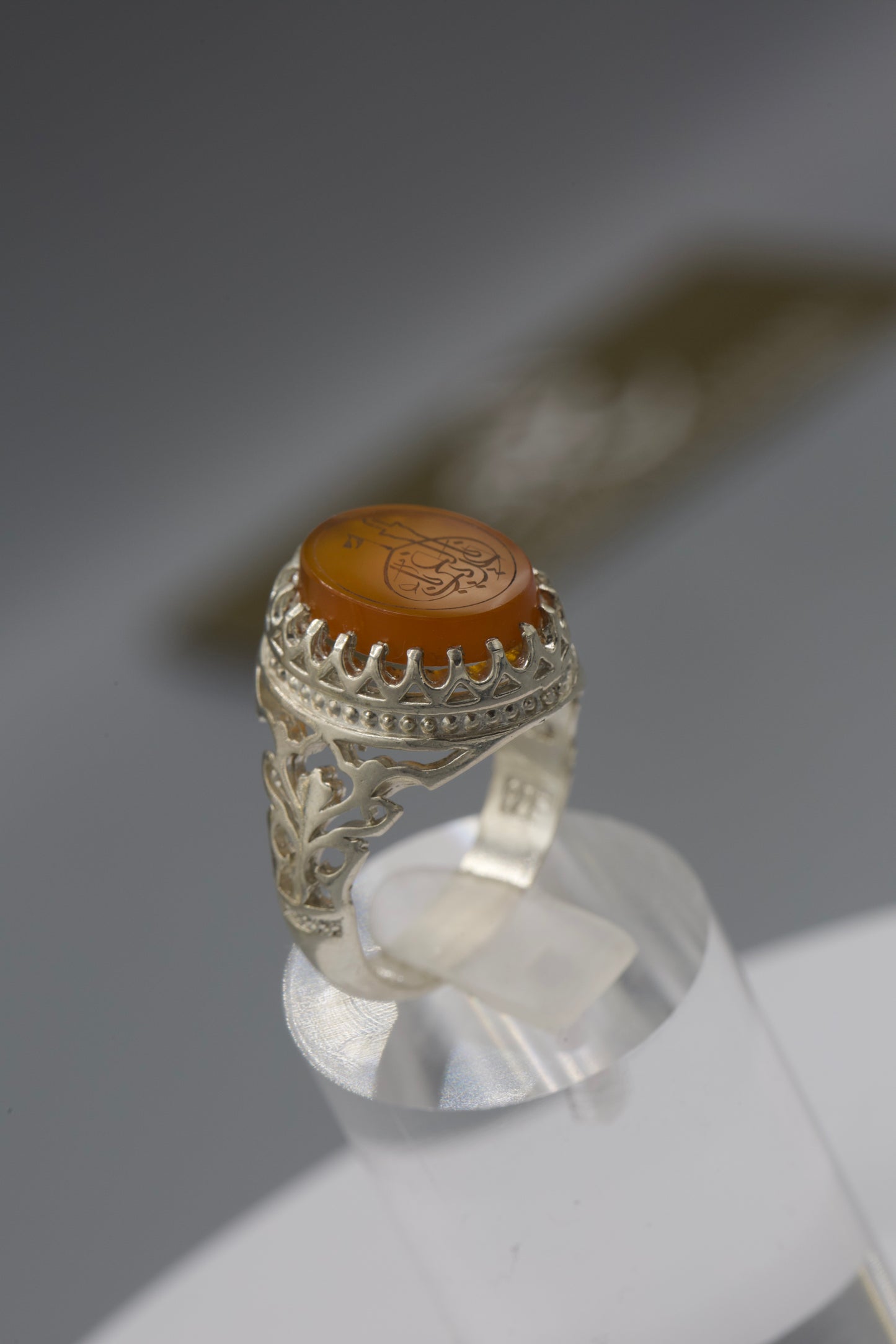 Yemeni Aqeeq ‘ghareeb al-Ghuraba’ Engraved ring