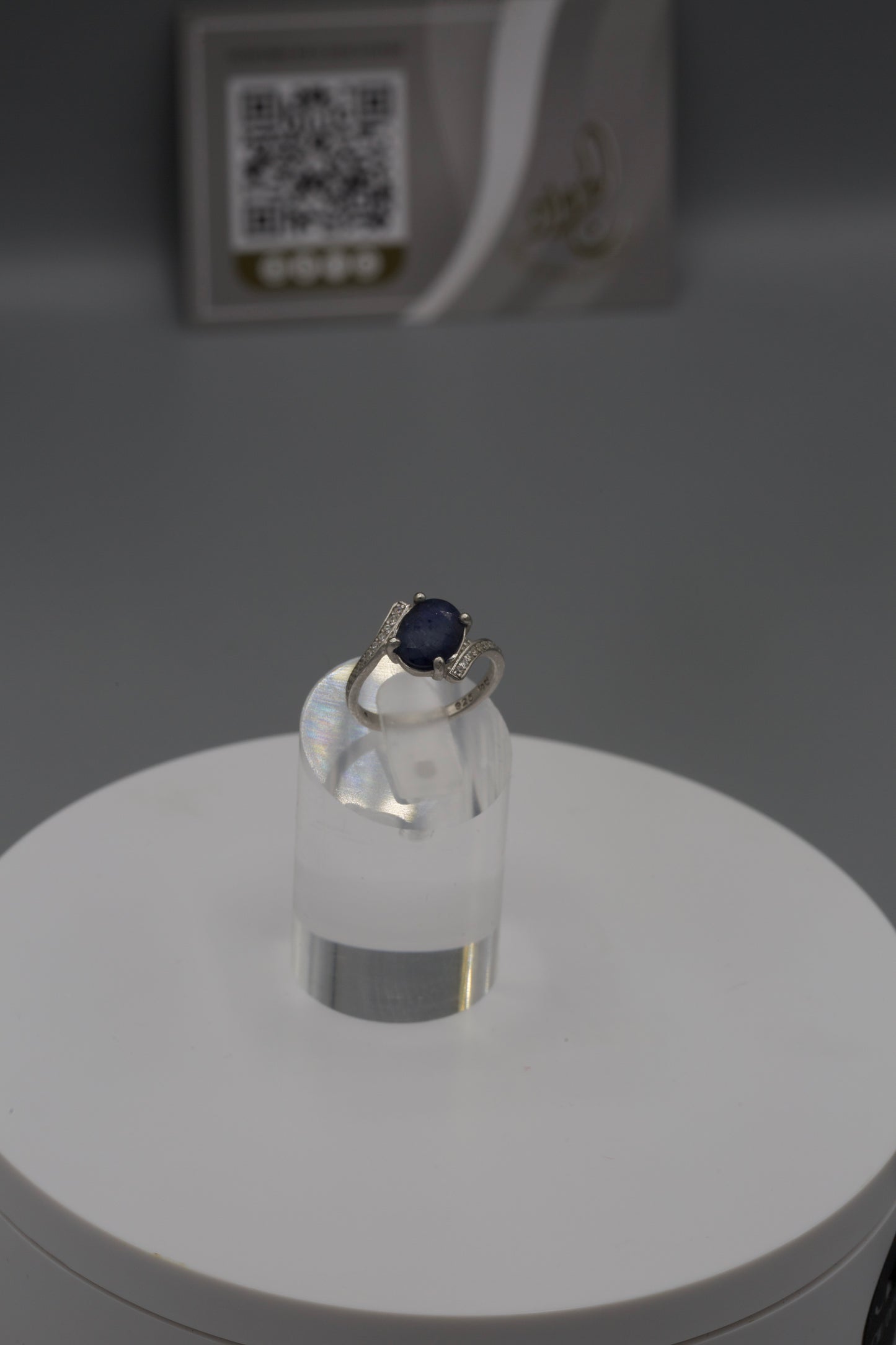 Women’s Sapphire Ring [10]